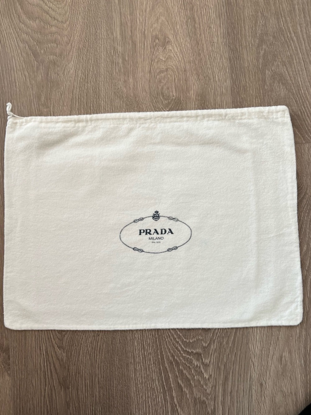 Prada dust bag (C908)